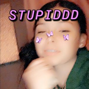 Meet your Posher, Alexia